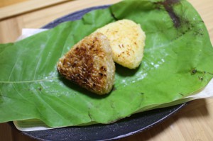 お土産の　焼きおにぎり二味